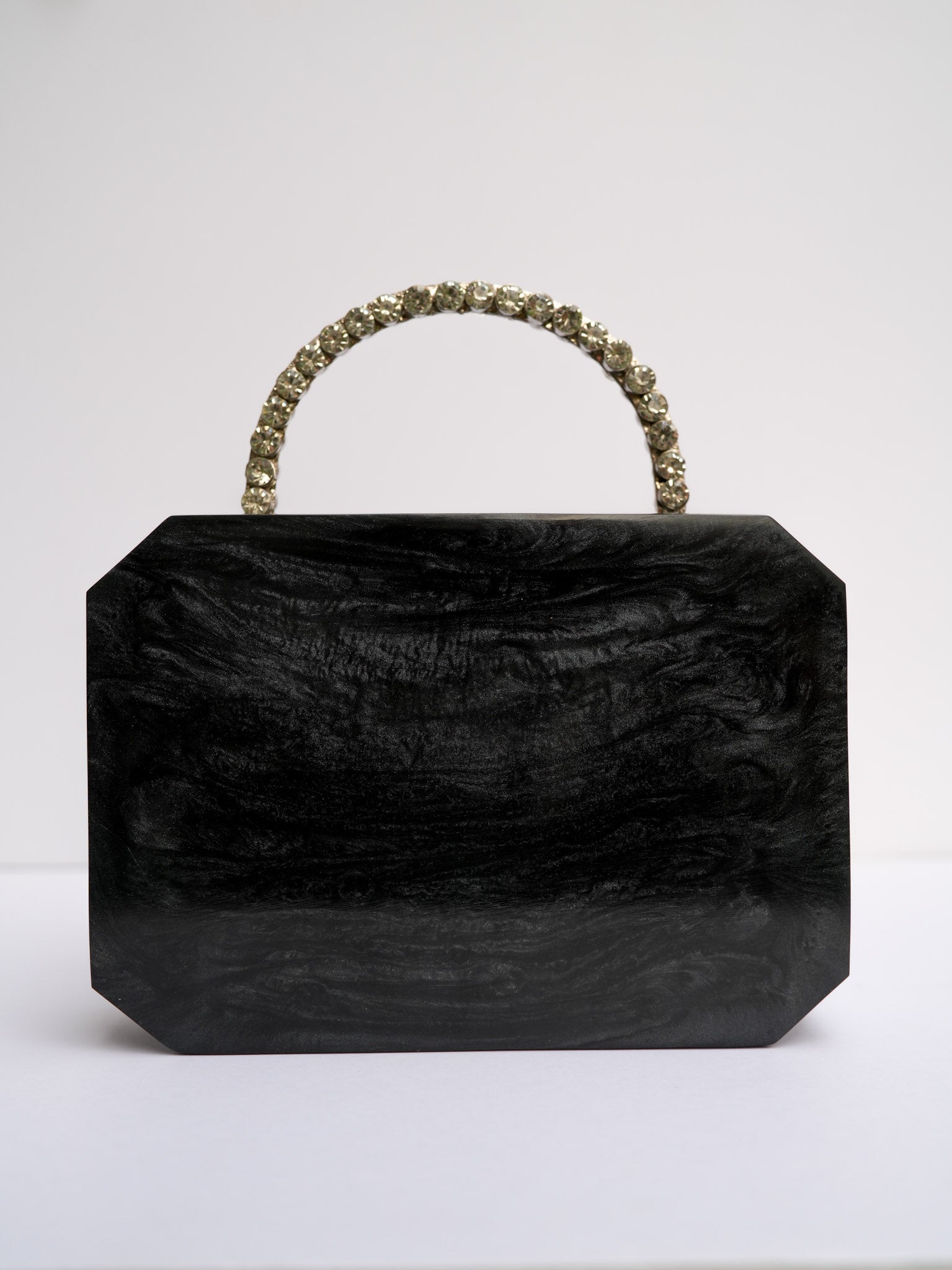 Beyond the Ordinary Clutch (Black)