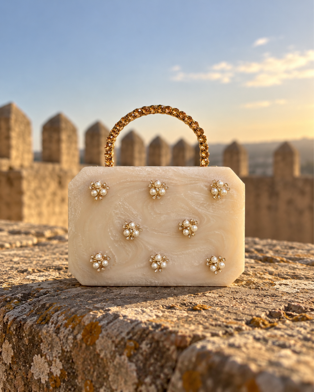Beyond the Ordinary Clutch (Cream)