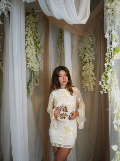 Effortless Chic Clutch