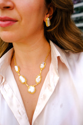 Blissful Glow Necklace and Earrings Set