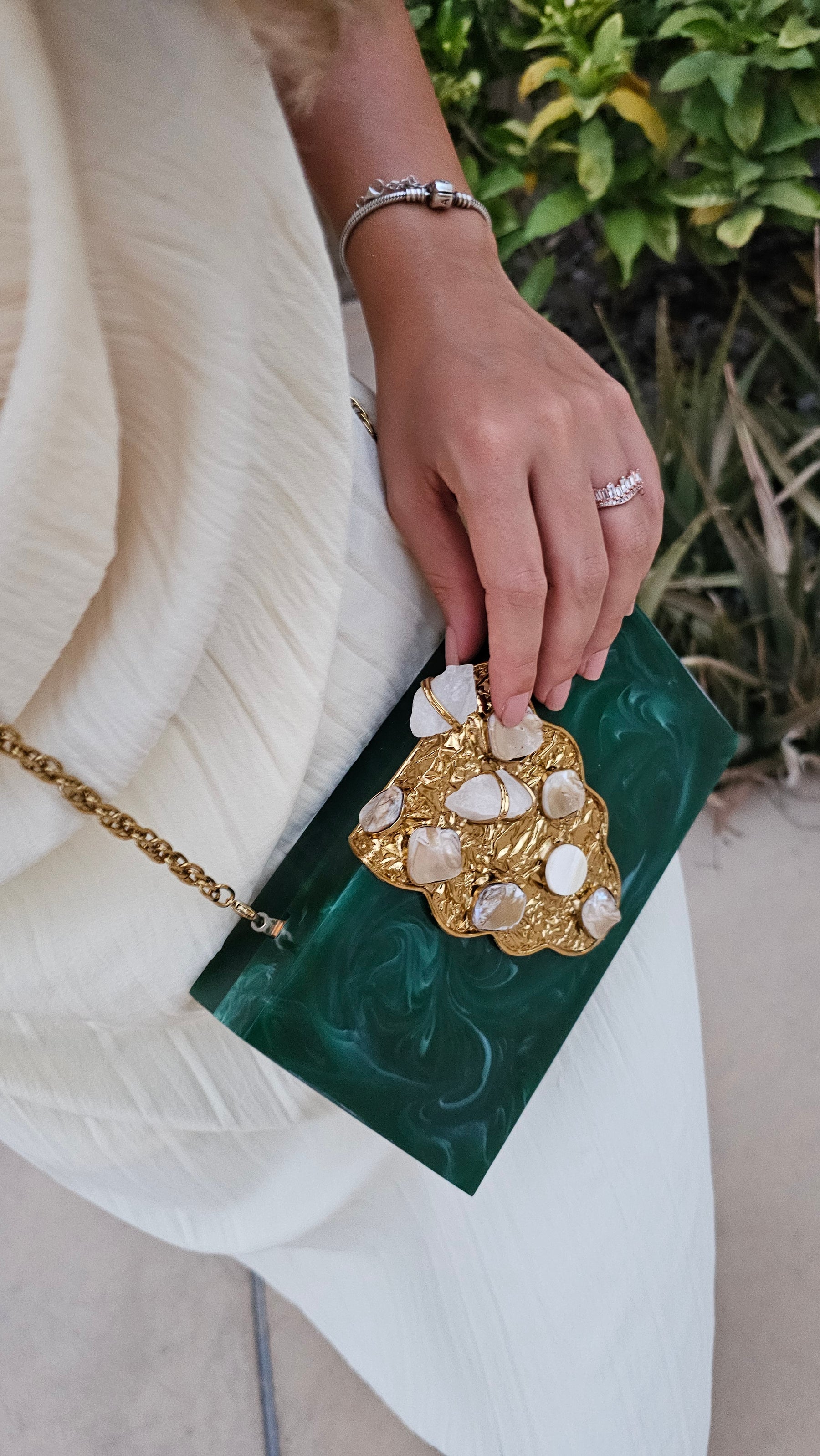 Captivate with Charm Clutch (Emerald Green)