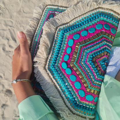 خذني إلى Sands Boho Clutch
